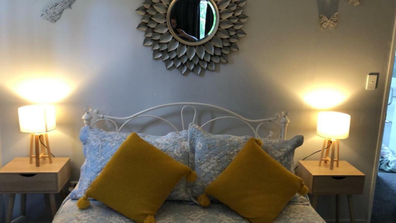 B, D & D Bed And Breakfast Taupo Exteriér fotografie